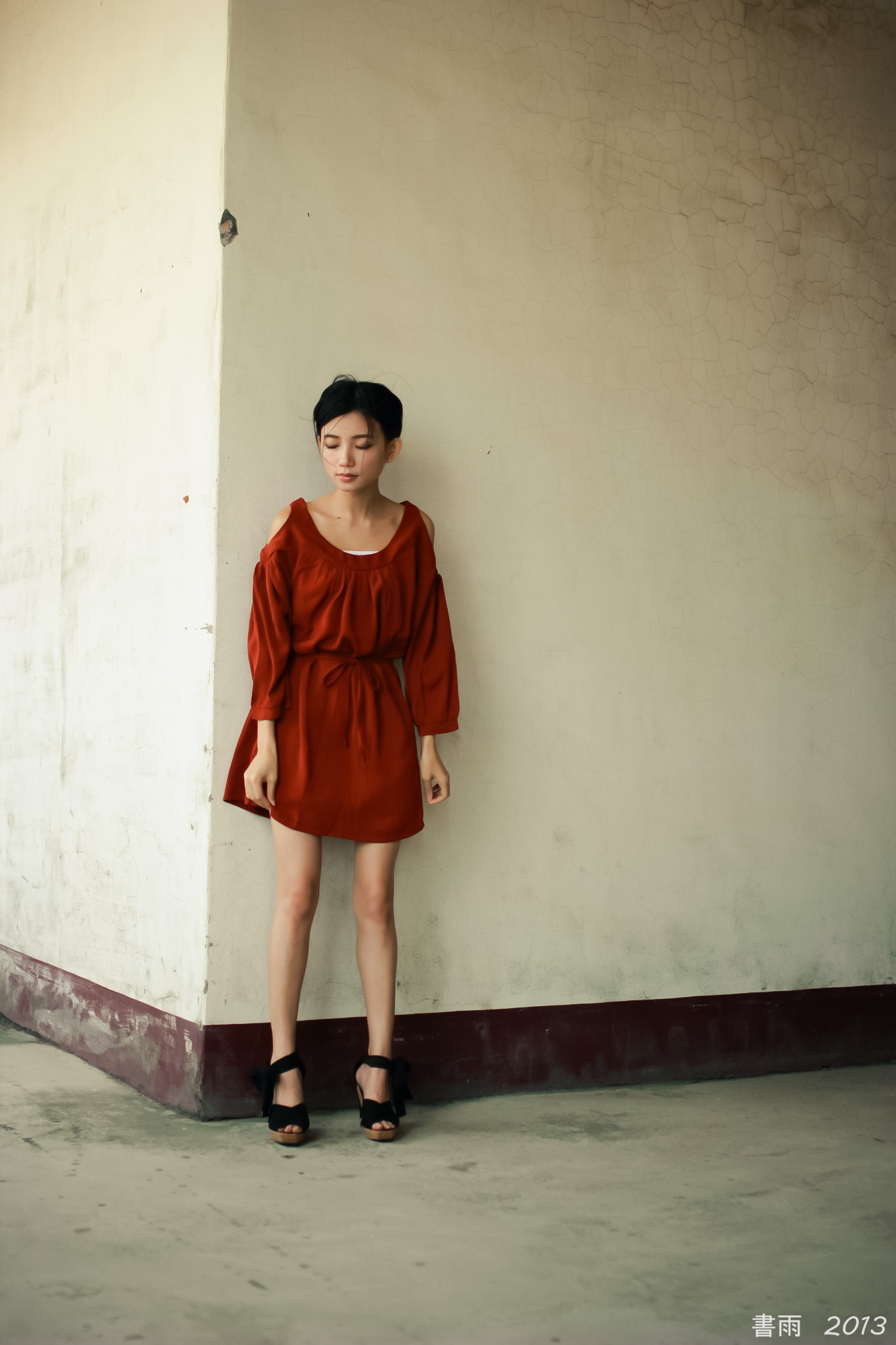 [Beautyleg番外篇]2013-10-12 可艾彰滨废墟外拍